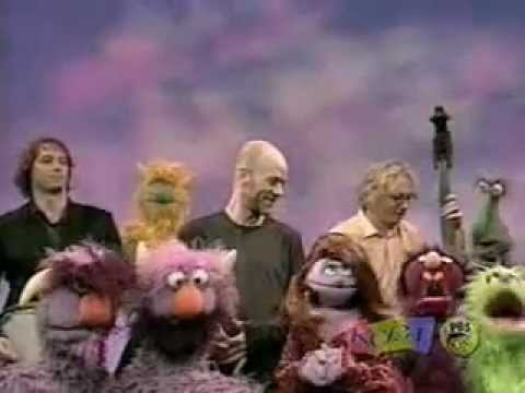 R.E.M & the muppets - YouTube