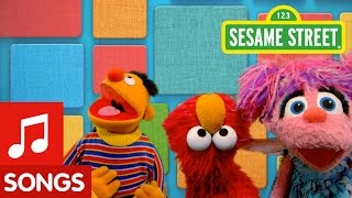 Sesame Street: Elmo Has A Freeze Dance Party