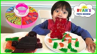 GIANT GUMMY CANDY MAKER! DIY gummy bear, Gummies worm! Kids Candy Review