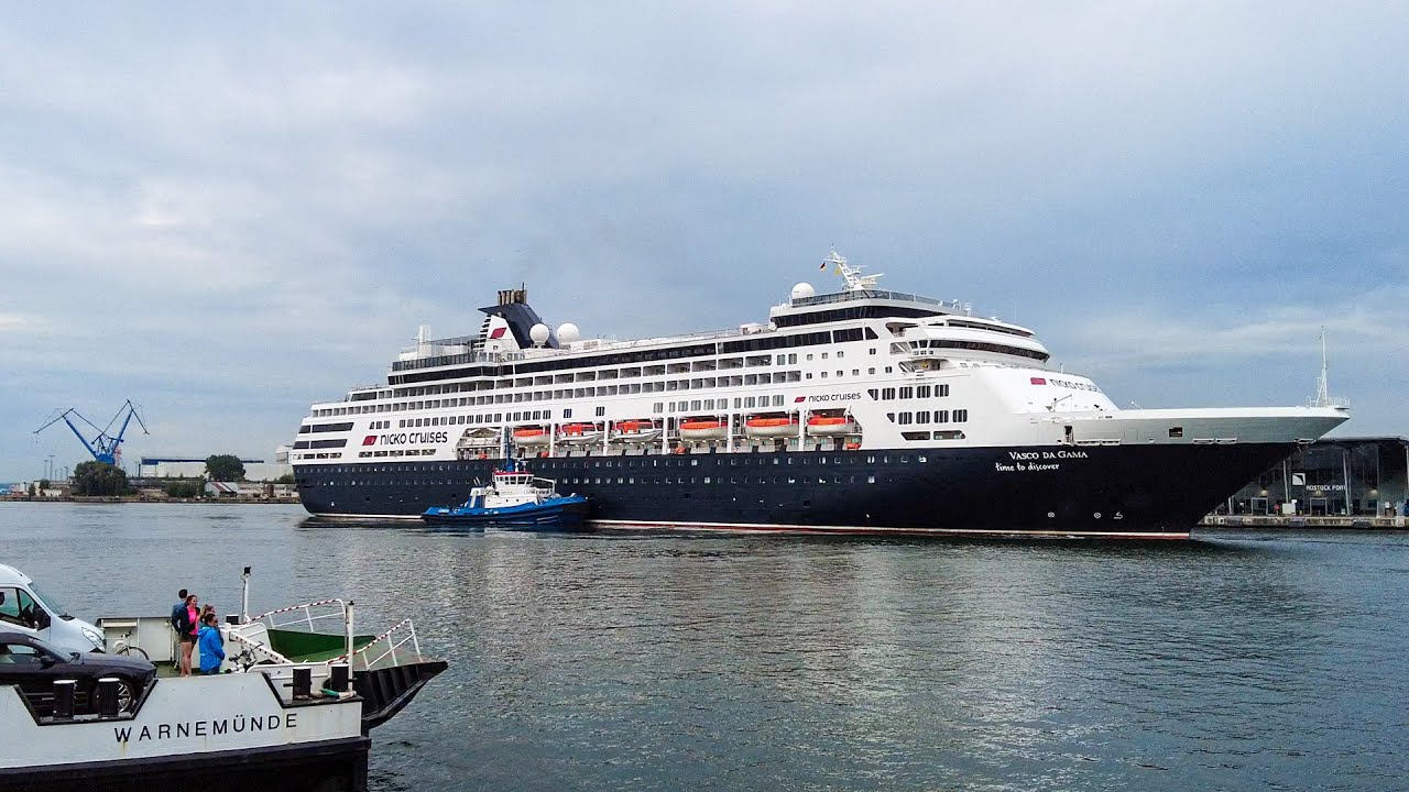 Kreuzfahrtschiff „Vasco da Gama“ in Rostock-Warnemünde - YouTube