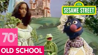 Sesame Street: Grover's Fairytale