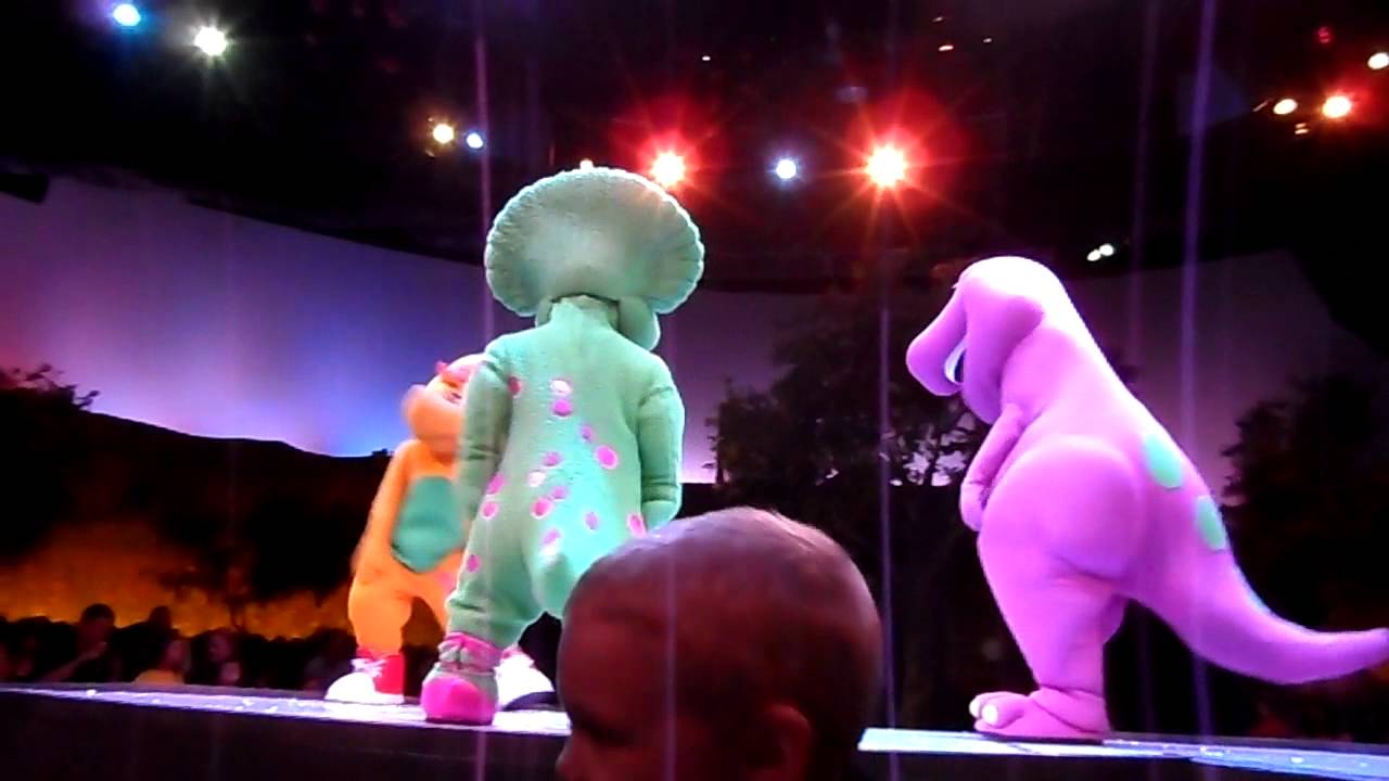 Having a BLAST at the Barney Show - YouTube