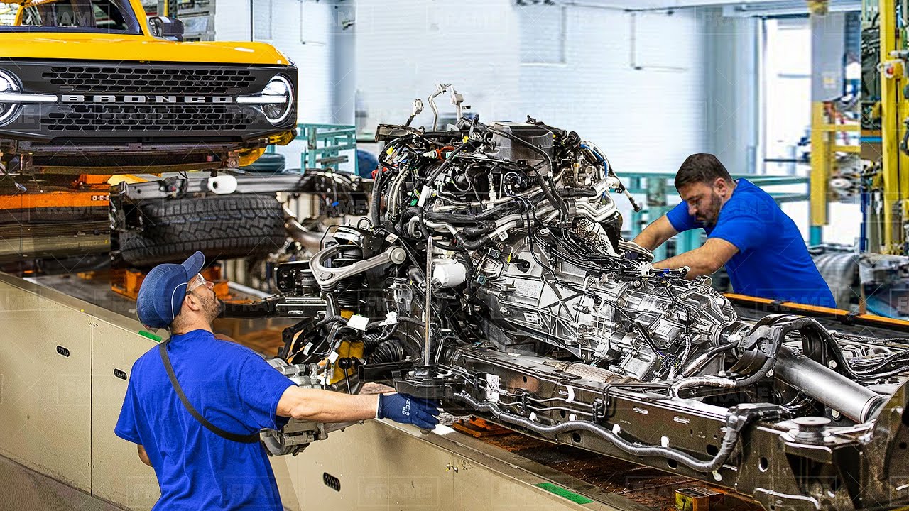 Inside Production of the New Ford Bronco in the US - YouTube