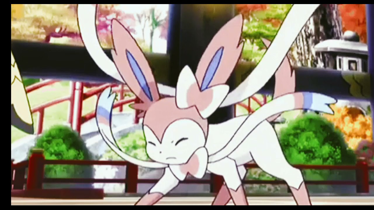 Winter Sylveon is afraid of Spiders - YouTube