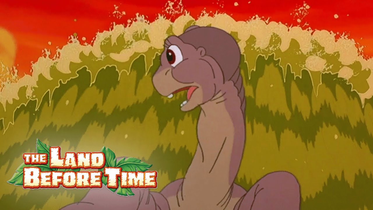 Tsunami Alert! 🌊 | Land Before Time V | Mini Moments - YouTube