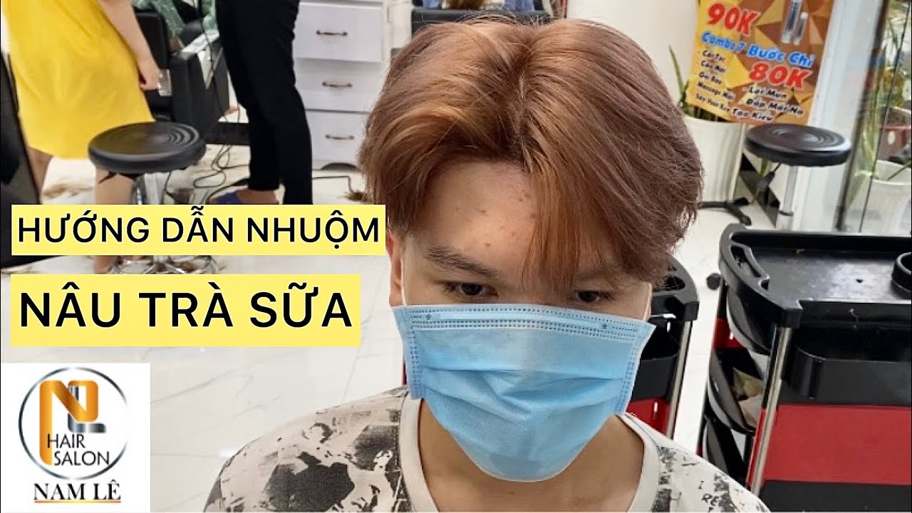 Bạn đang lo lắng khi muốn nhuộm tóc nhưng không biết làm thế nào? Đừng lo lắng nữa, salon của chúng tôi có hướng dẫn nhuộm chi tiết đến từng bước giúp bạn tự tin làm đẹp hơn.