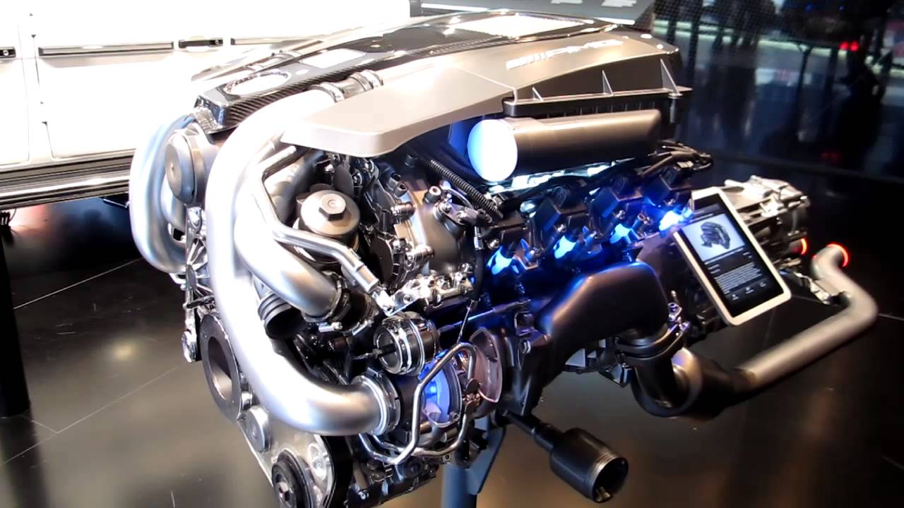 Mercedes-Benz V8 AMG 63 Engine - YouTube