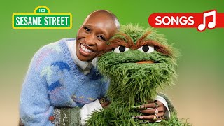 Sesame Street: Cynthia Erivo Sings "It's Not Easy Bein' Green" with Oscar the Grouch