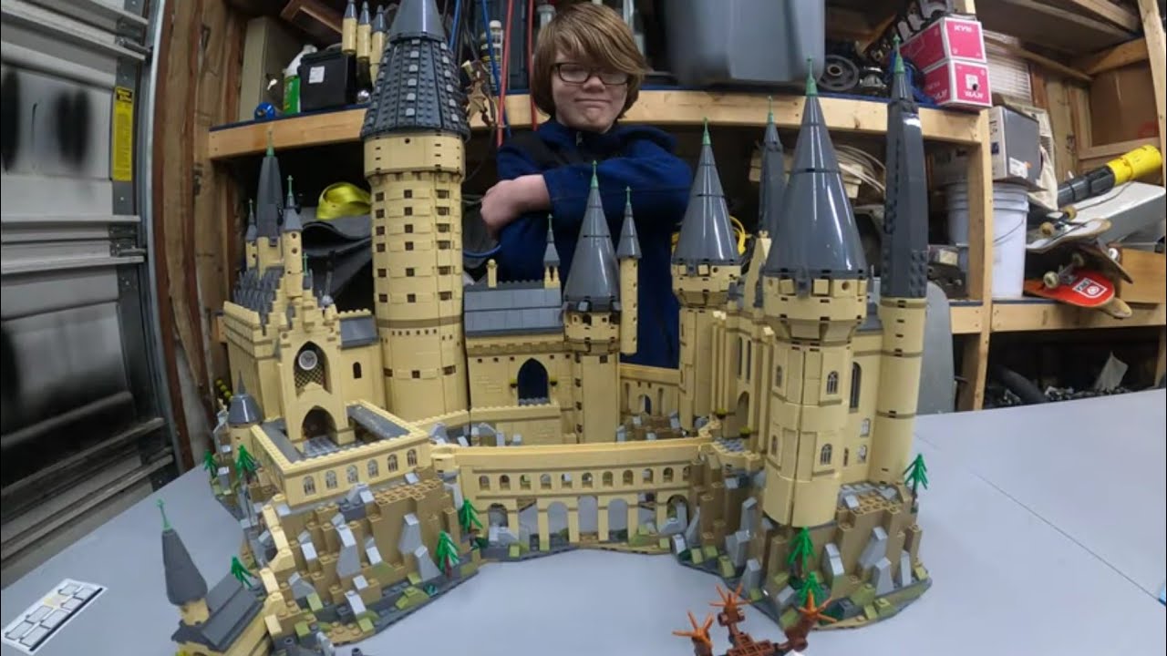 Hogwarts Castle 71043 (Time Lapse) Full Build Video (12:24) - YouTube