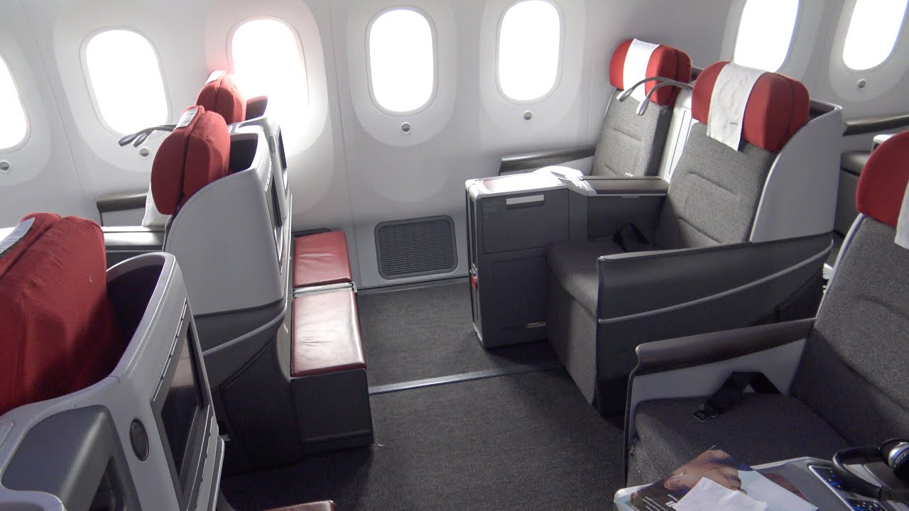 B787-9 LAN Business Class LA800: Sydney to Auckland + giveaway - YouTube