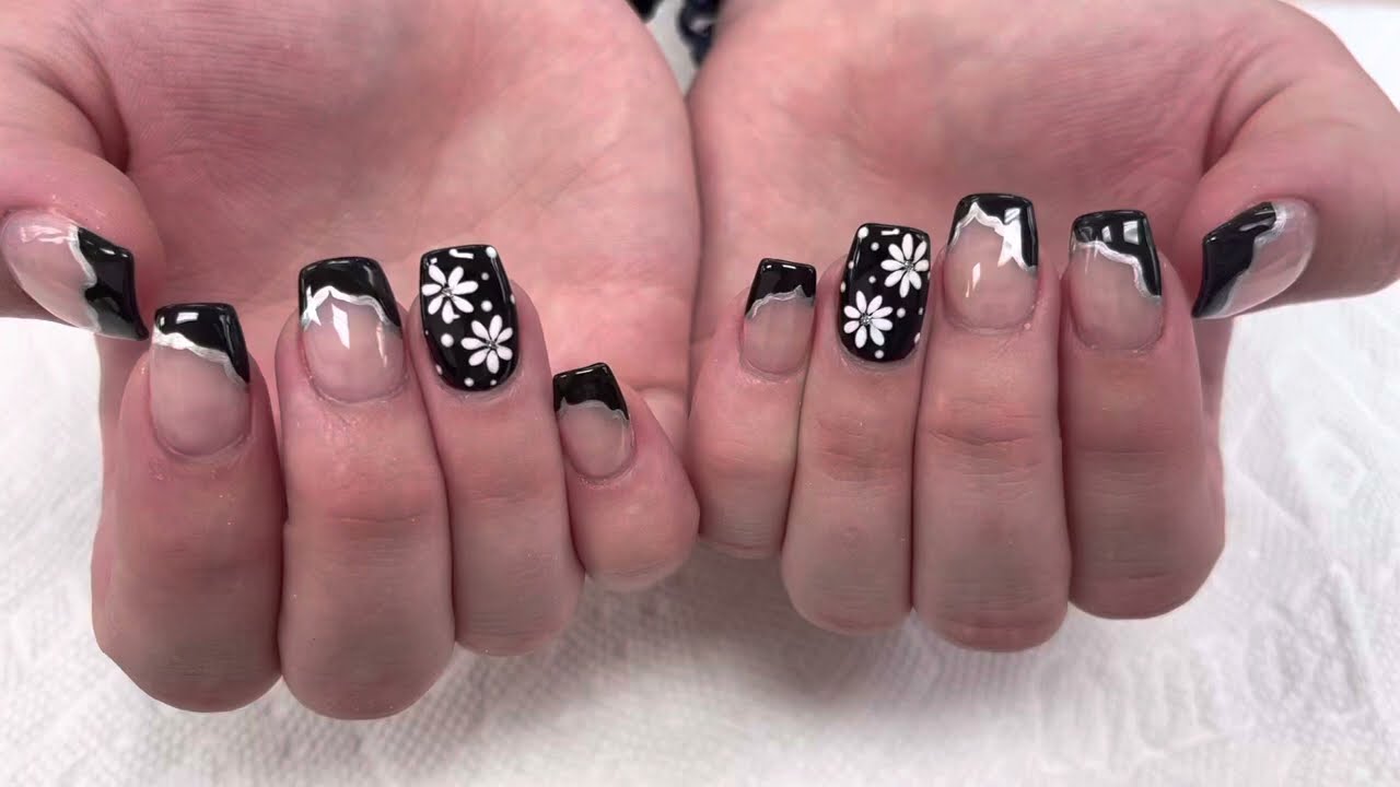 Tuyển chọn 200 mẫu nail designs black được yêu thích nhất