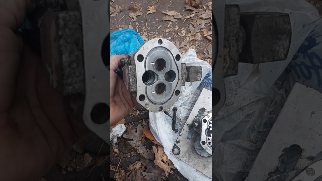 Bobcat 753 Hydraulic Pump Removal