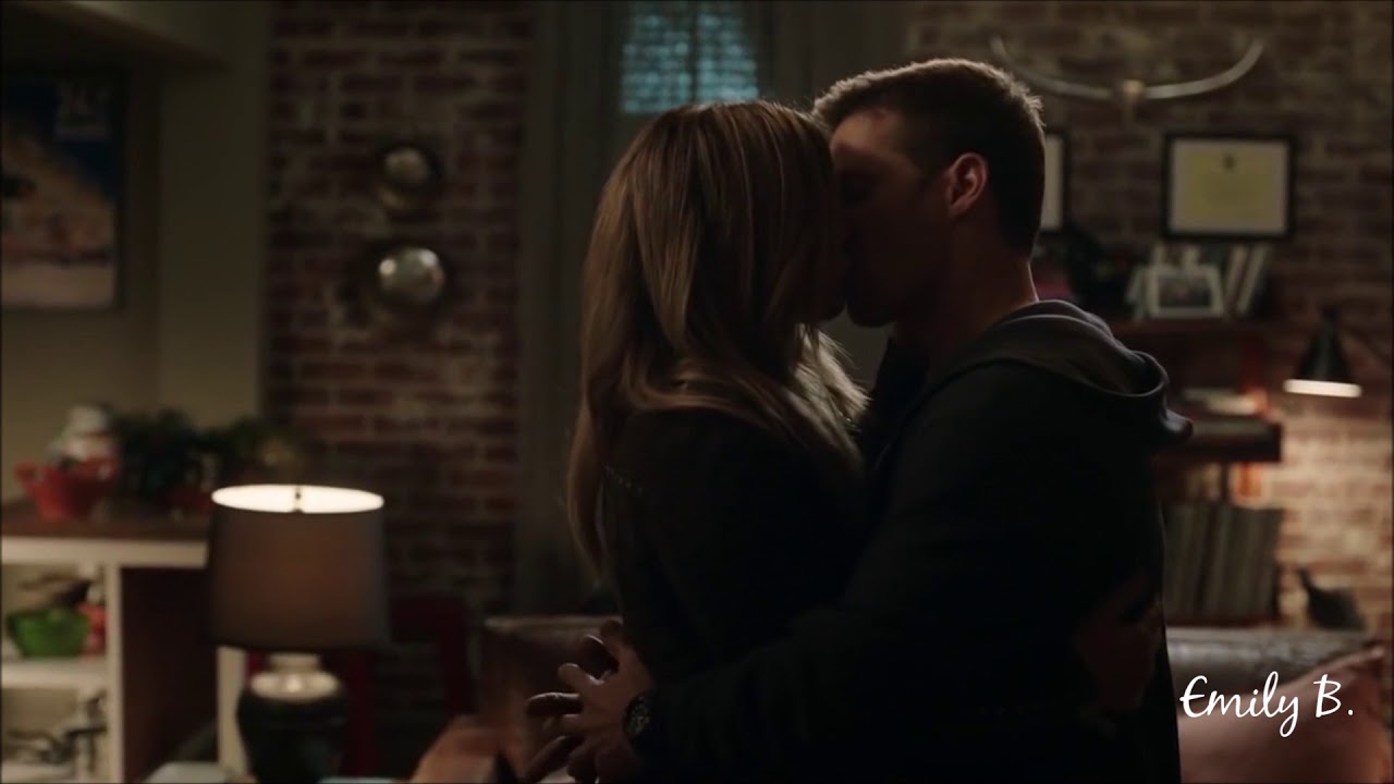 Blue Bloods Jamie And Eddie Kiss Jamie and Eddie: Just a Kiss - YouTube