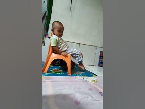 ain duduk nonton tv - YouTube