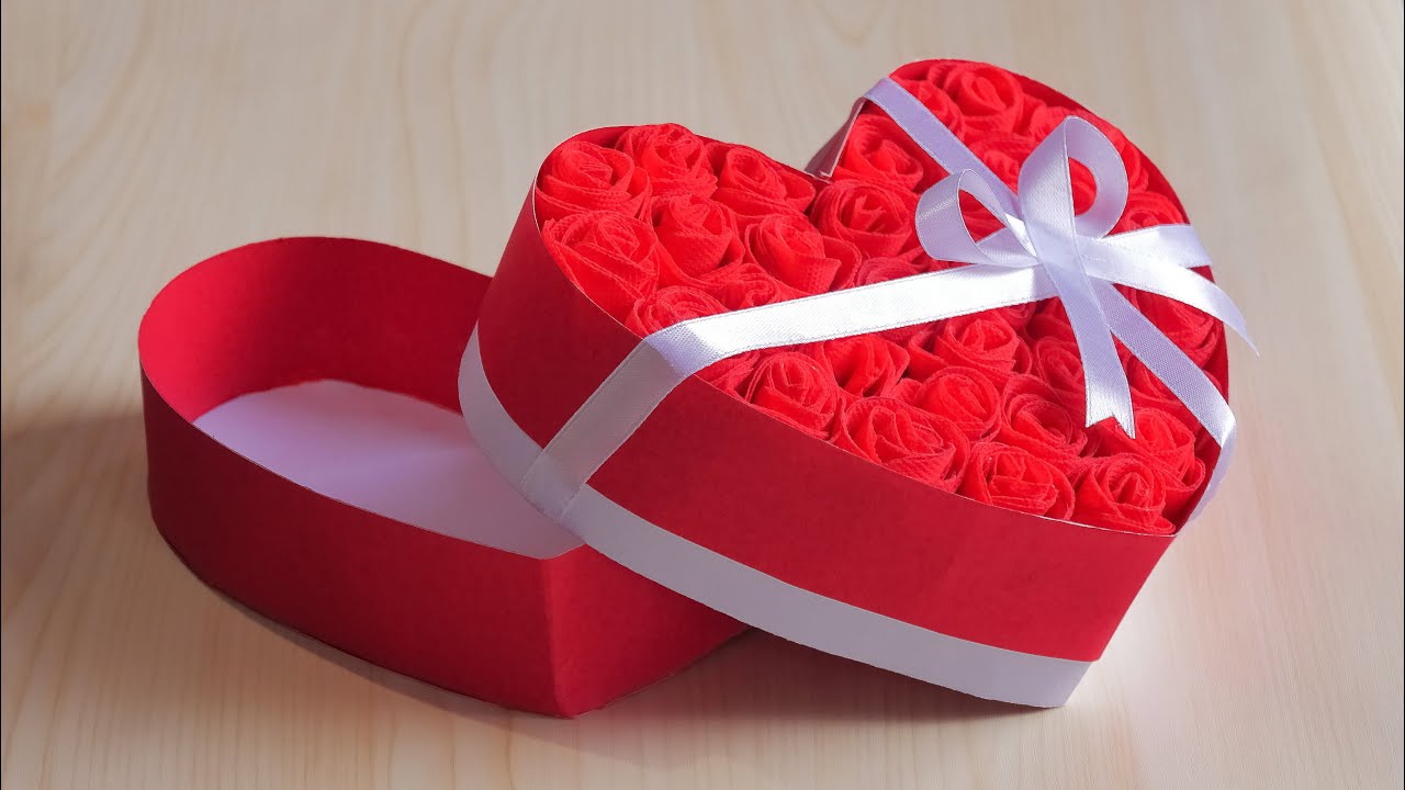 How To Make a Heart Shaped Paper Gift Box - Heart Box | Cloth Bag ...