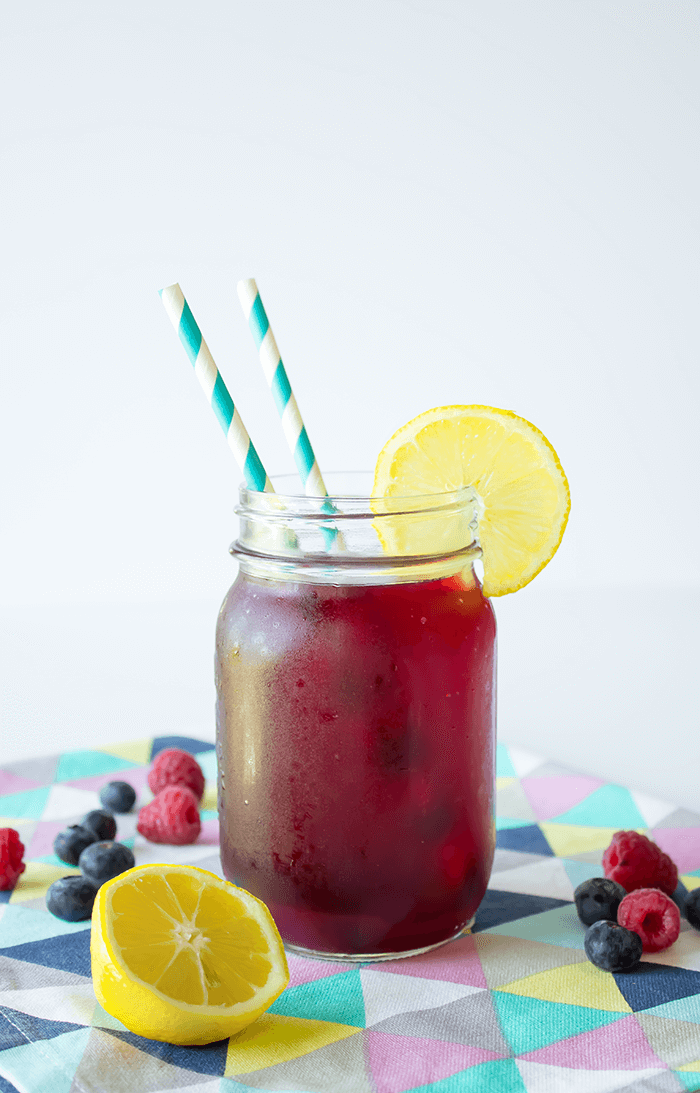 When it comes to refreshing and healthy drinks, nothing beats a blueberry lemonade. Blueberries are loaded with anti-oxidants and great for your skin. This blueberry lemonade recipe is sure to become a classic in your home!