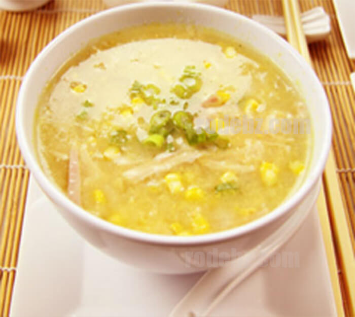 Chicken and SweetCorn Soup via @debzexplore