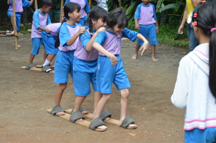 Permainan Tradisional Untuk Anak Tk – Siti - Manfaat Permainan Tradisional Dalam Membentuk Karakter Anak