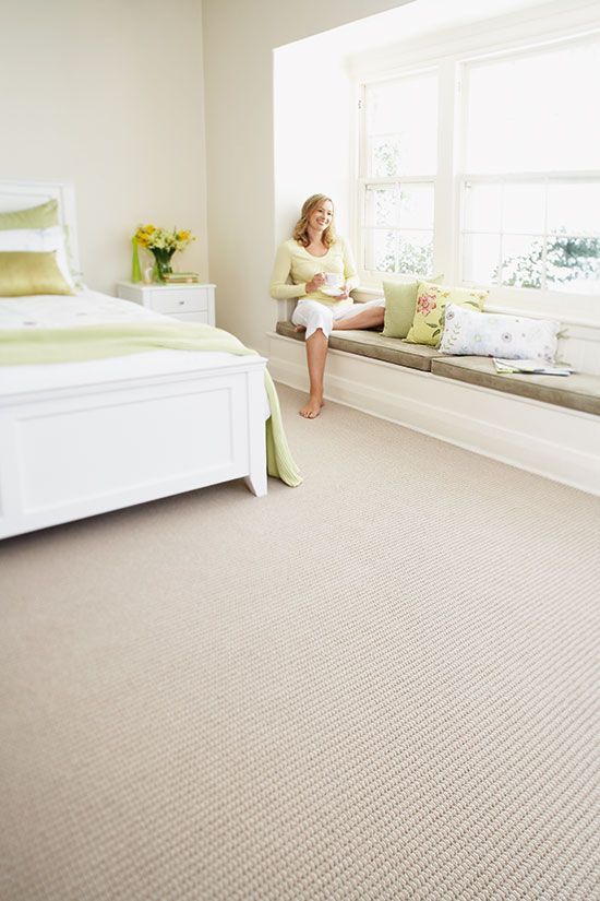 Bedroom carpet in neutral color