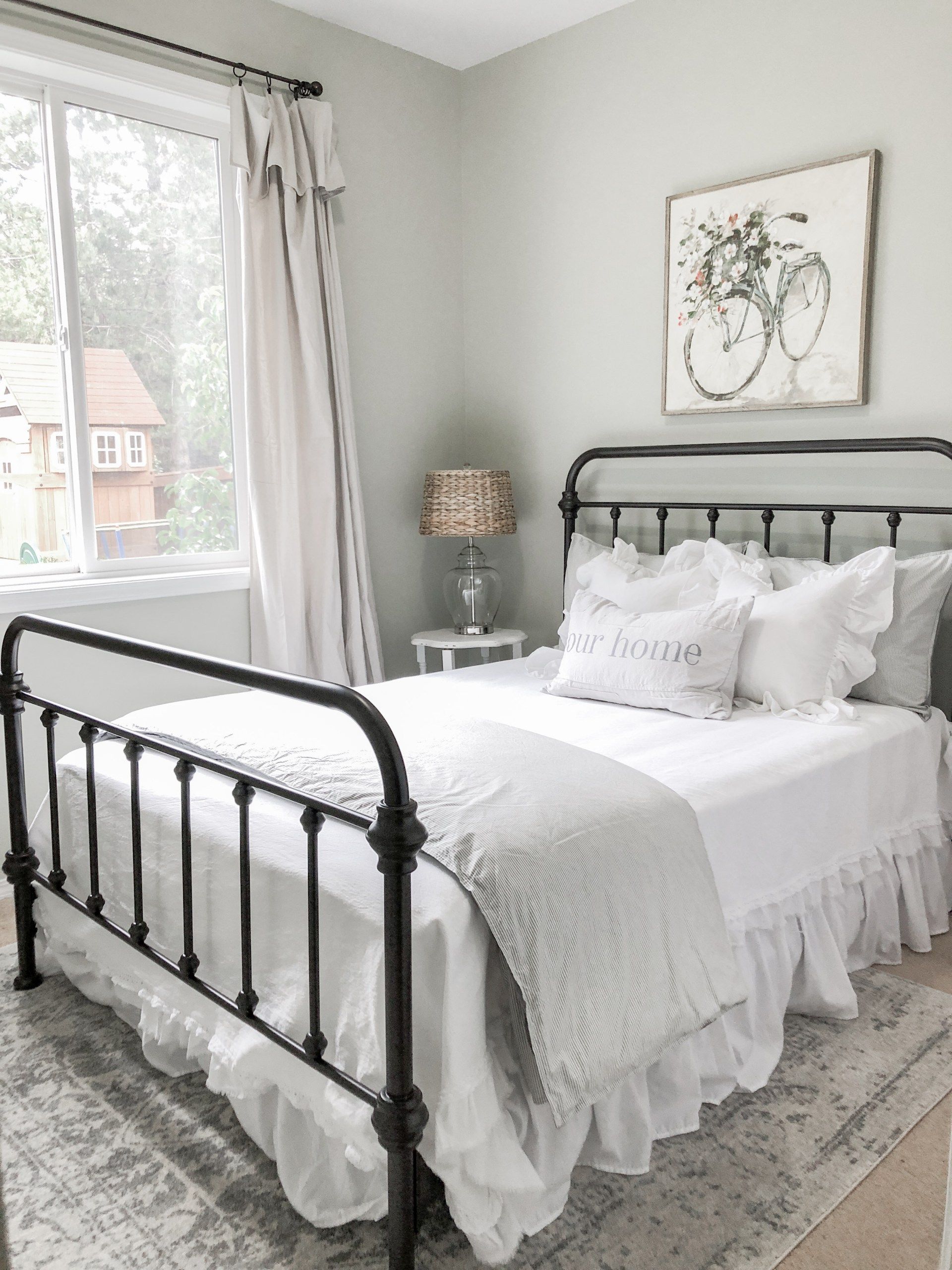 Gorgeous farmhouse cottage guest room