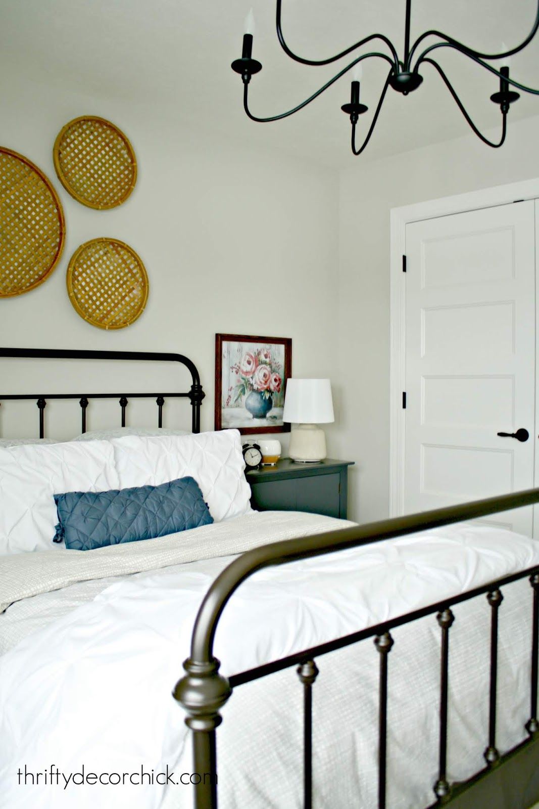 Guest room tour with modern decor