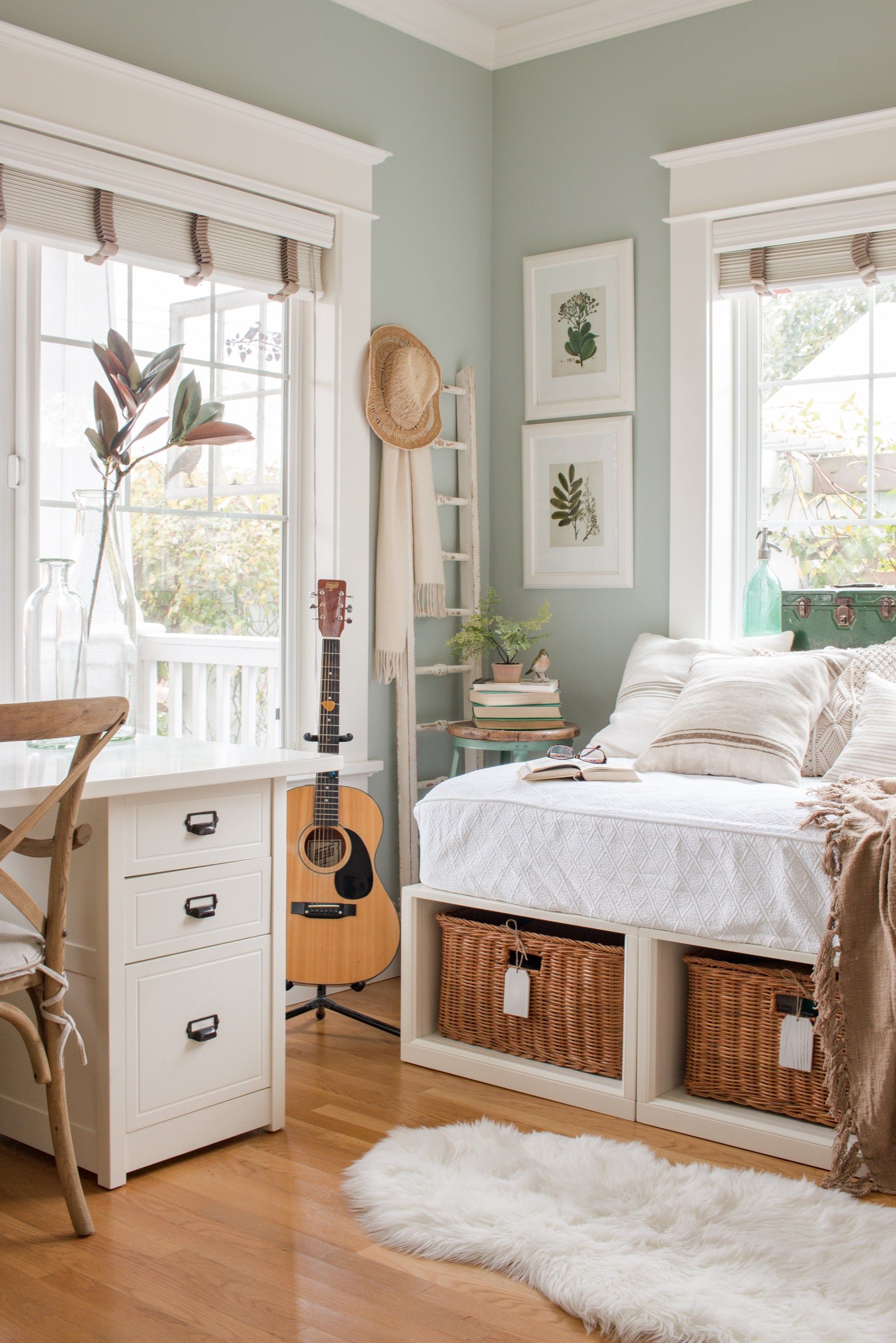 Guest room with office reading nook