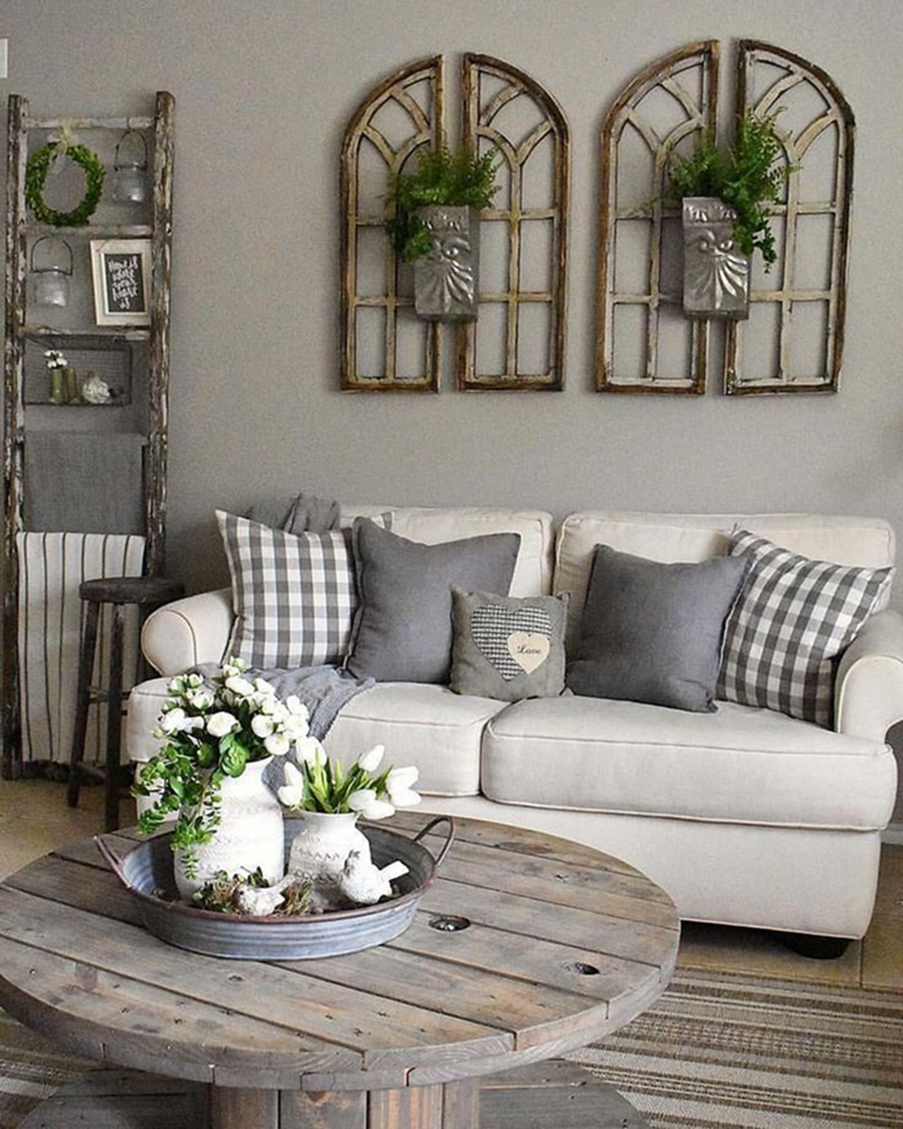 DIY farmhouse living room decor