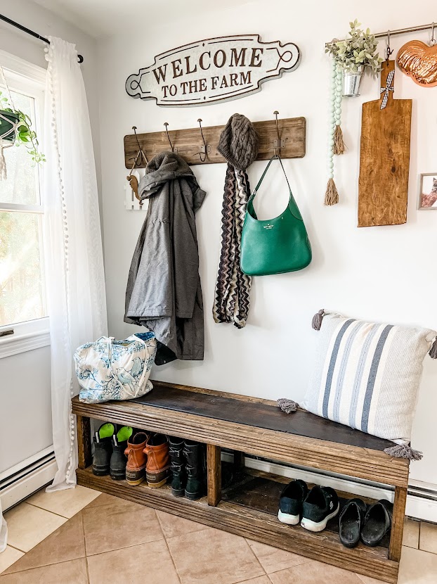 Diy Entry Bench Old Yankee Farmhouse