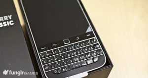 BlackBerryファン待望のBlackBerry Classicが到着したので開封式＆レビュー！