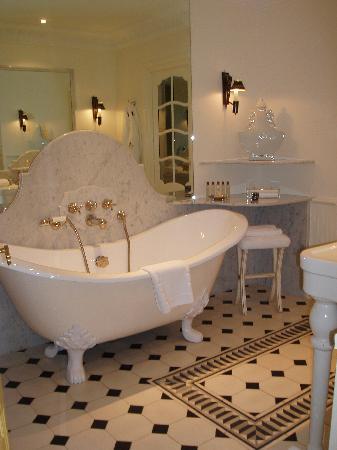 The French Château Bathroom My