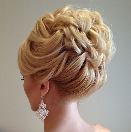 40 Chic Wedding Hair Updos for Elegant Brides