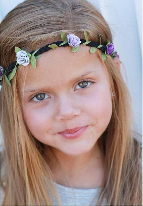 easy flower girl hairstyle for straight hair