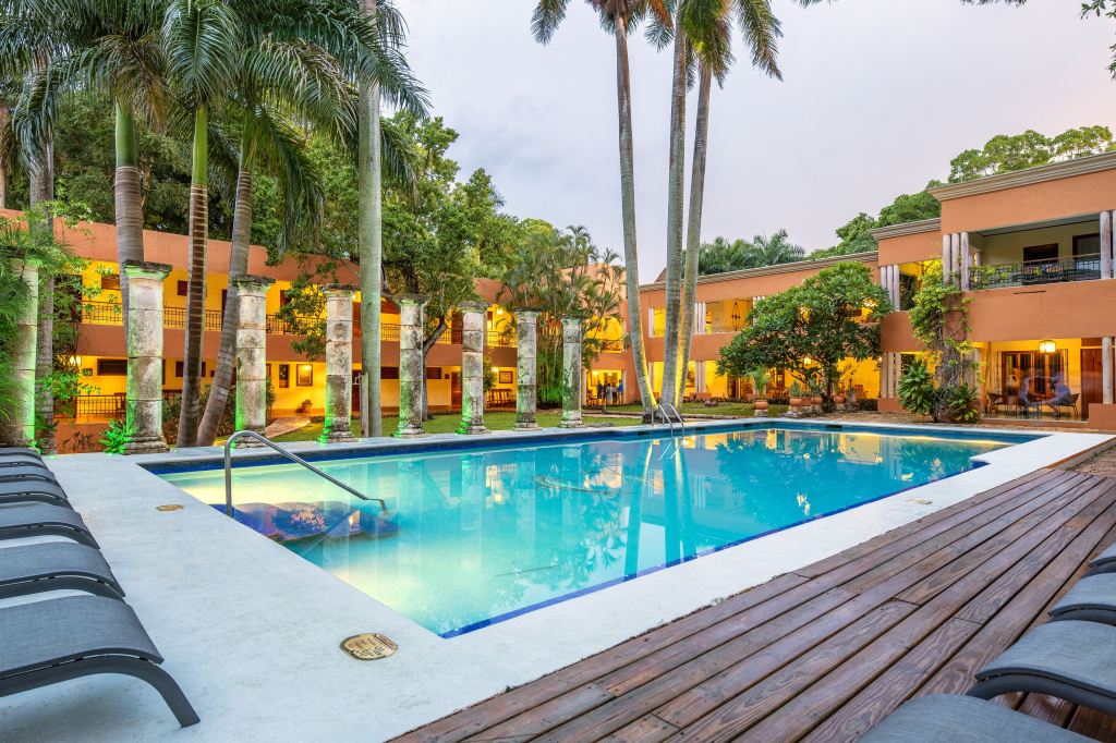 Impressions of the Hotel Hacienda of Uxmal, Yucatán, Mexico.