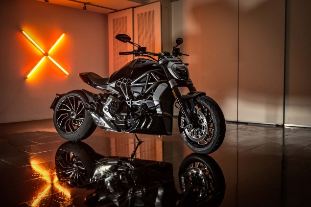 Ducati-XDiavel-S-San-Diego-studio-action-09