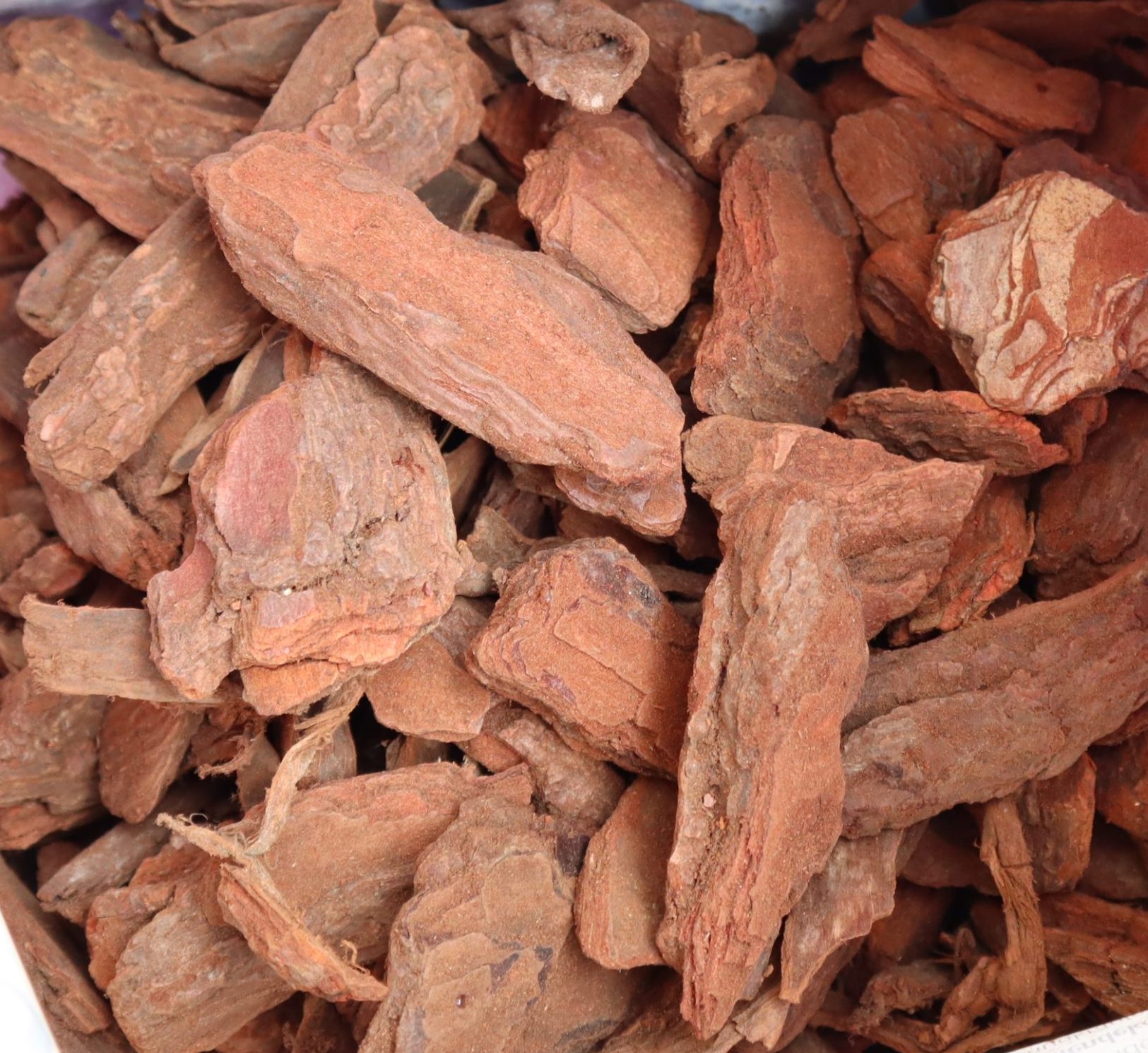 French Pine Bark Greensouq