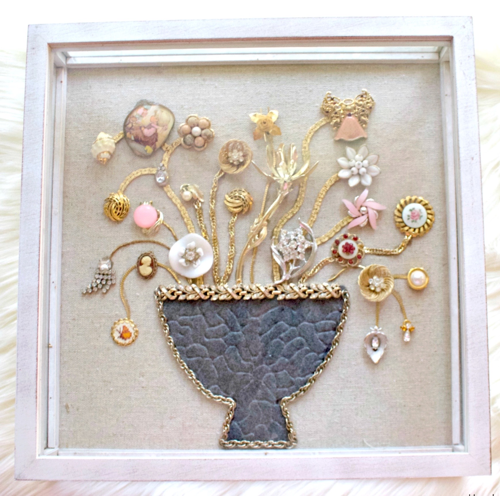 Vintage Jewelry Shadow Box DIY