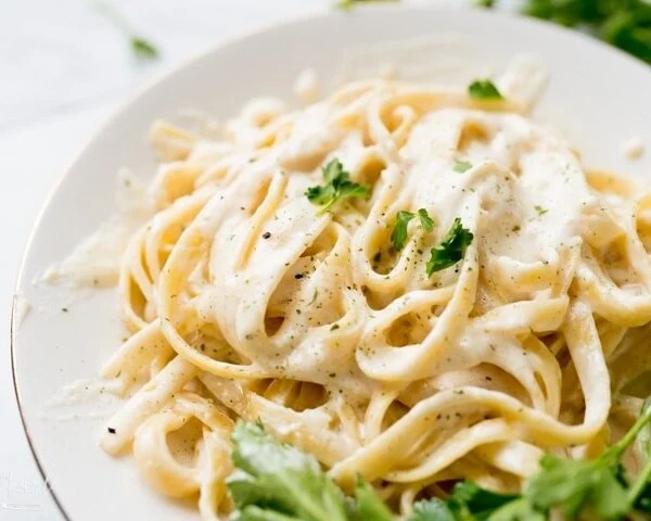 fettuccine Alfredo Recipe made in one pot