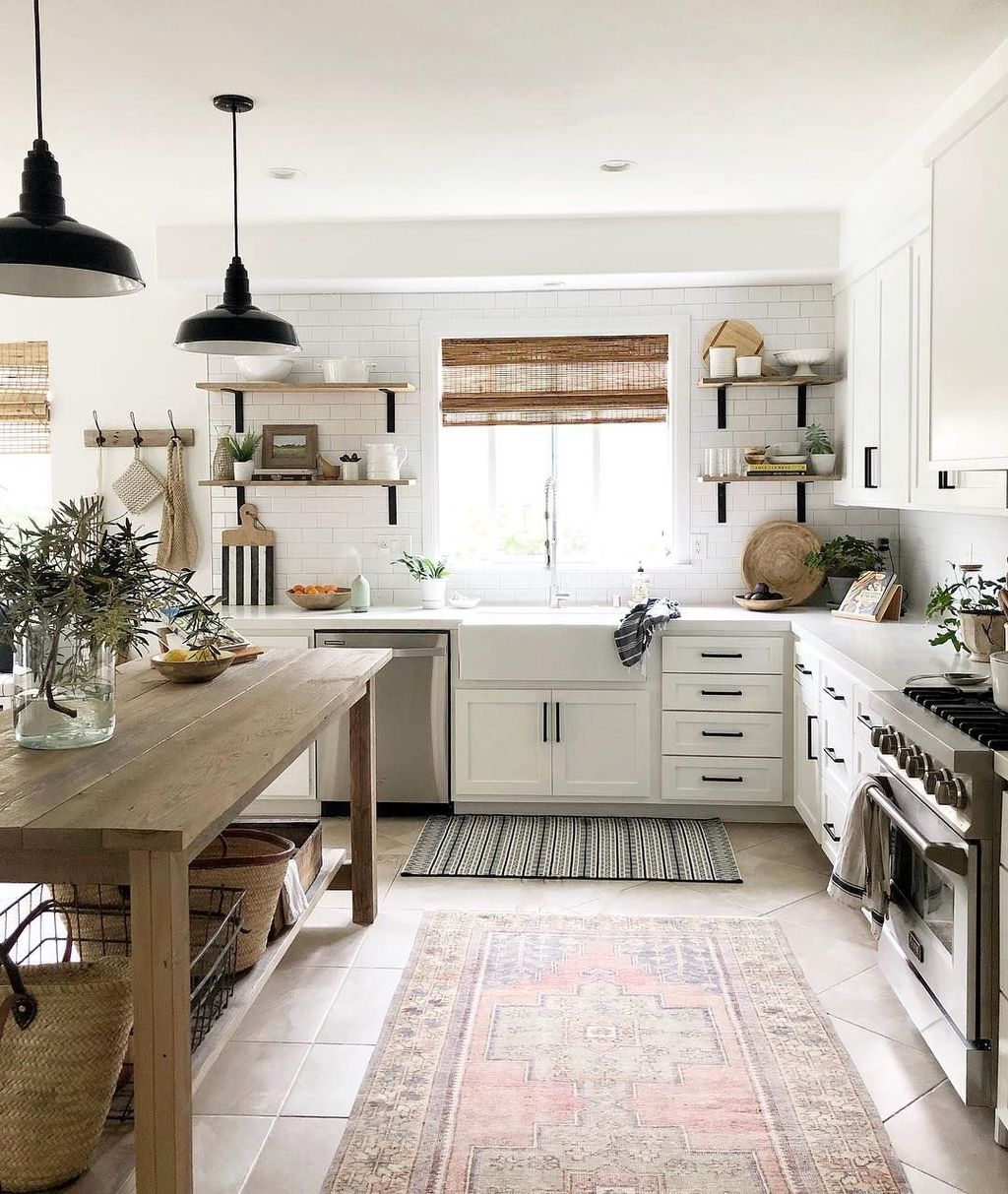 34 Stunning Farmhouse Kitchen Island Design Ideas HMDCRTN