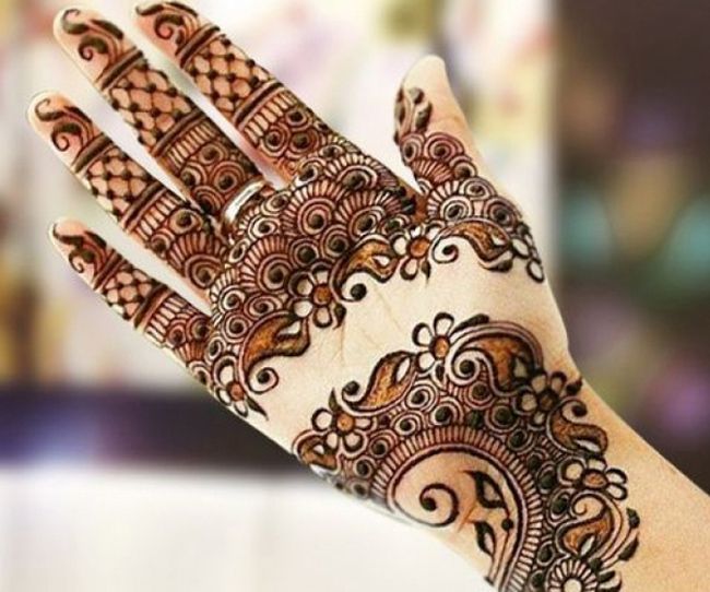 Simple Mehndi Design Right Hand Front Novocom Top