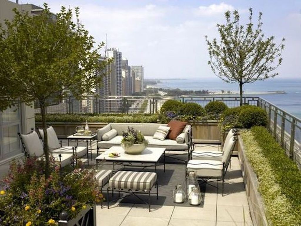 Nice Rooftop Terrace Design Ideas 03