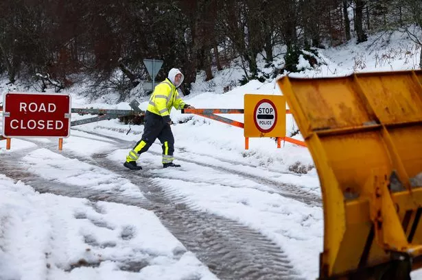 Weather maps show UK battered by 96 hours 'non-stop snow' and Edinburgh ...