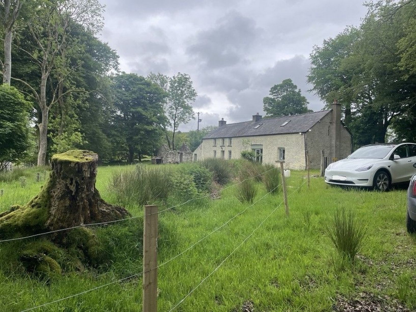 Plenty of parking for visitors to this remote rural idyll but plenty of space to entertain them too, and even set up a business within the 19 acres of land if planning allows.