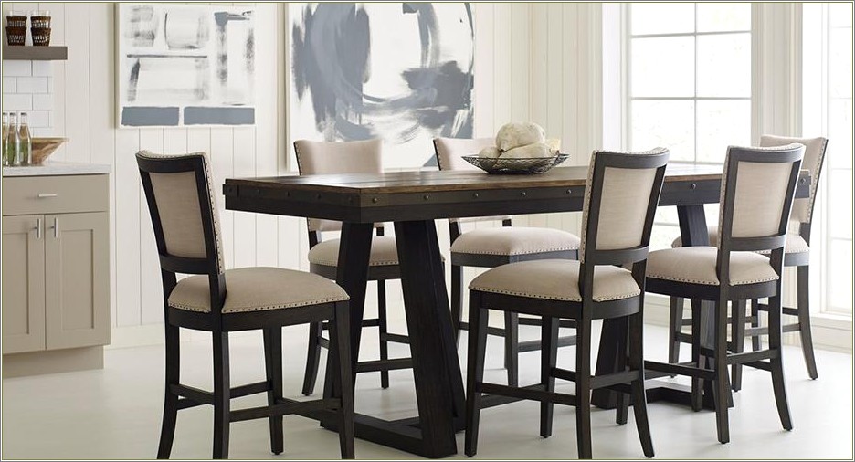 Kincaid Dining Room Set For Sale