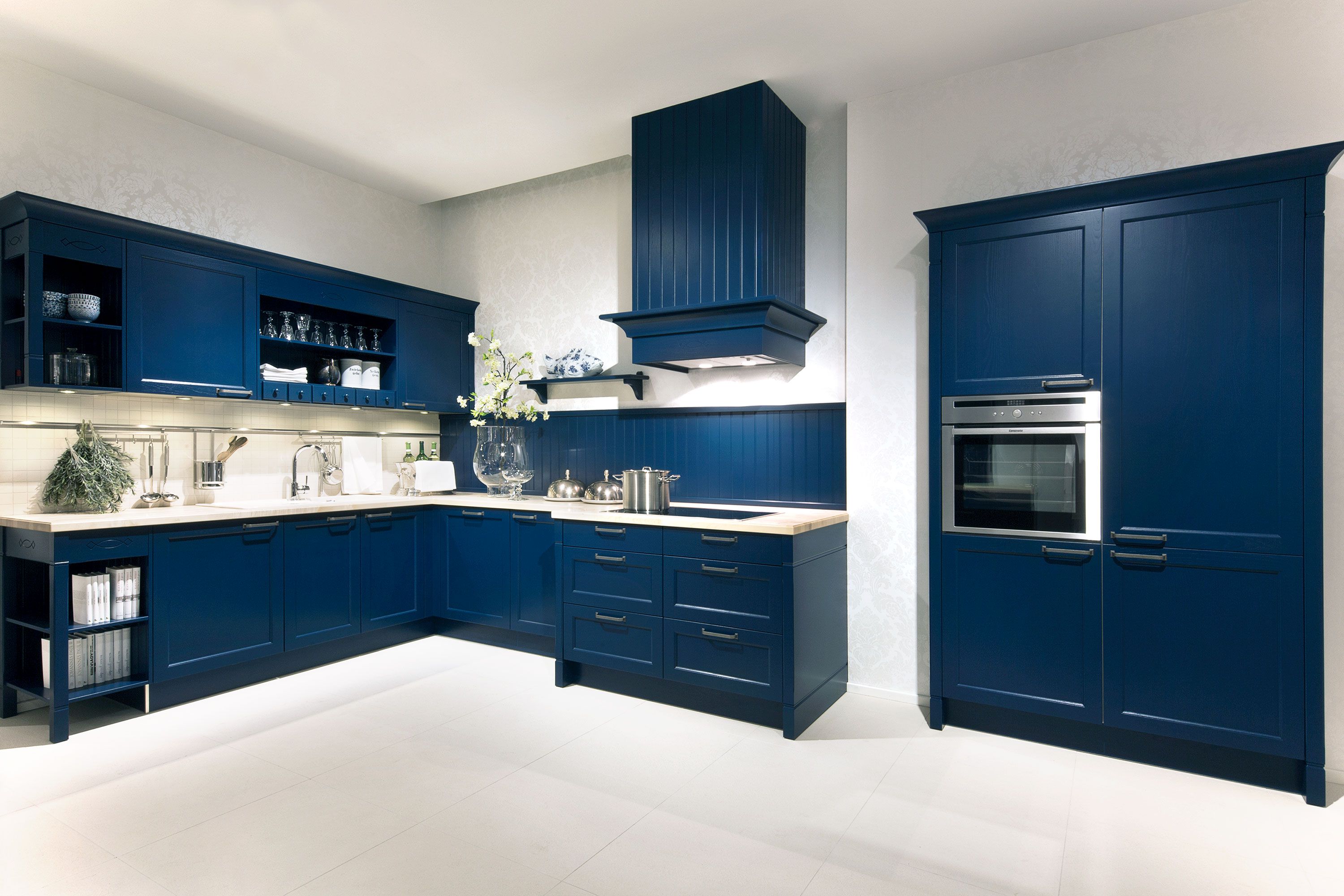 Braverman Kitchens 16_MIDNIGHTBLUEWOODENSHAKERSTYLEC Braverman