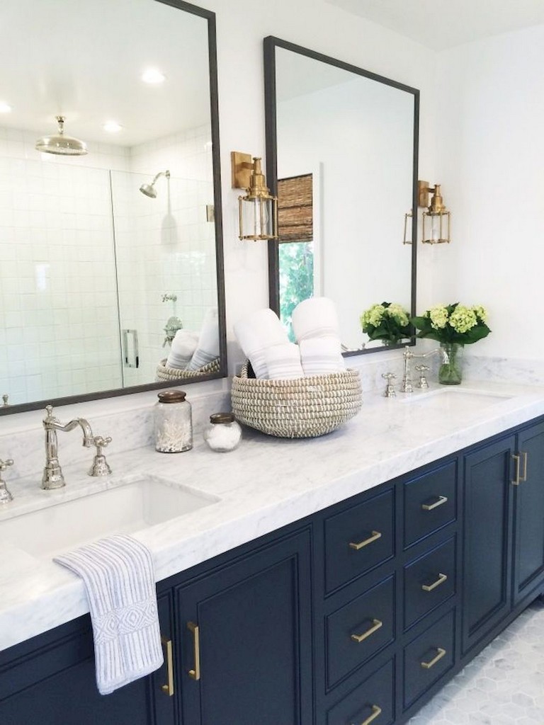 45+ Remarkable Coastal Beach Bathroom Makeover Ideas Page 4 of 49