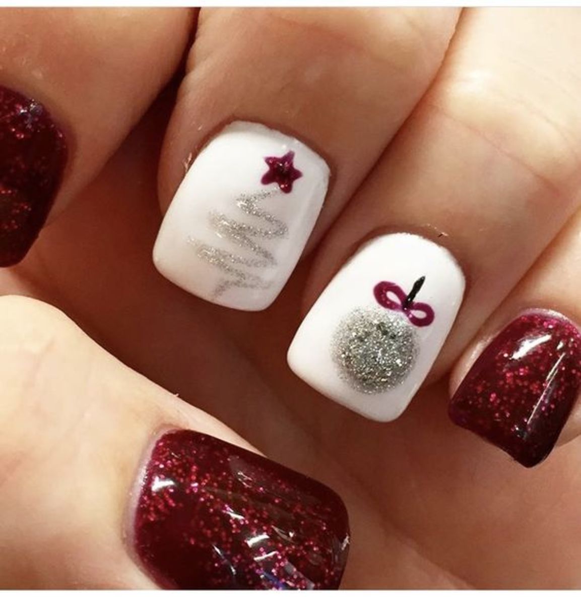 30 Awesome Holiday Nail Designs for Short Nails Bellatory