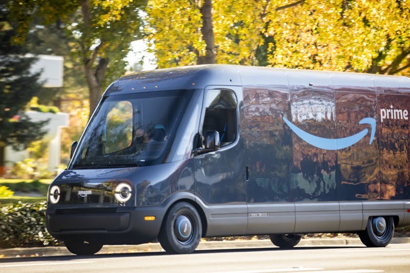 Rivian S Electric Amazon Prime Delivery Van Spotted On The Road Teslanorth Com