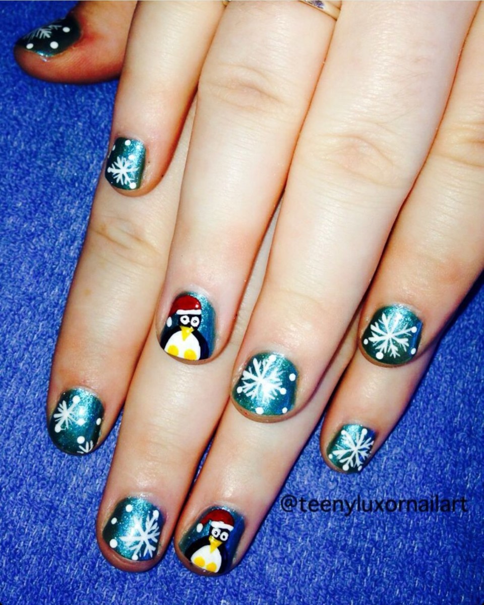 20 Awesome Holiday Nail Designs for Short Nails Bellatory