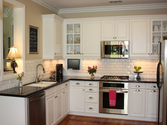 10+ Dark Cabinets With White Backsplash