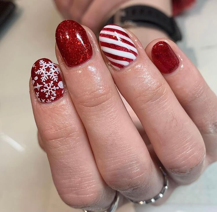 30+ Elegant Short Christmas Nail Designs Ideasdonuts